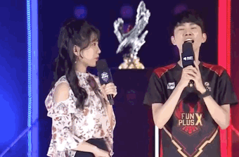 这一场亮相 这一场亮相