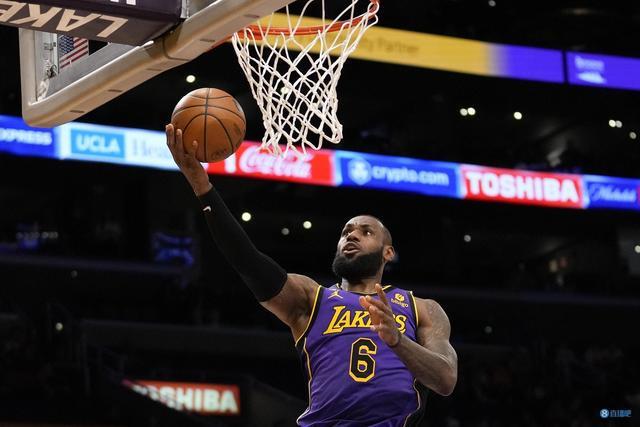 更是向所有 更是向所有